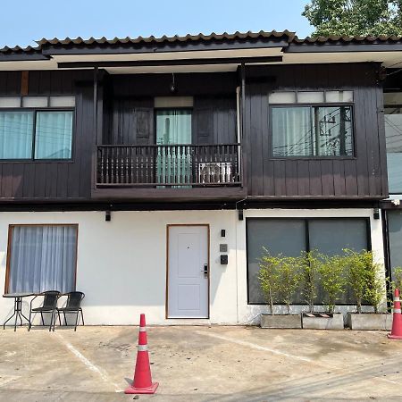 Baan_9_Muang Villa Chiang Mai Buitenkant foto